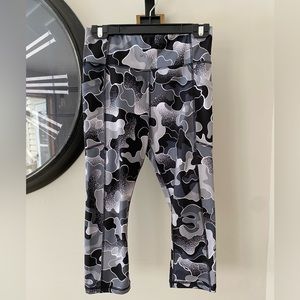 Activewear bottoms | size M